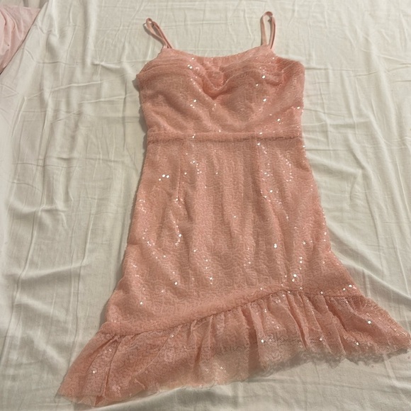 Baby pink full sequin POMUYOO dress size 2 - Picture 2 of 6
